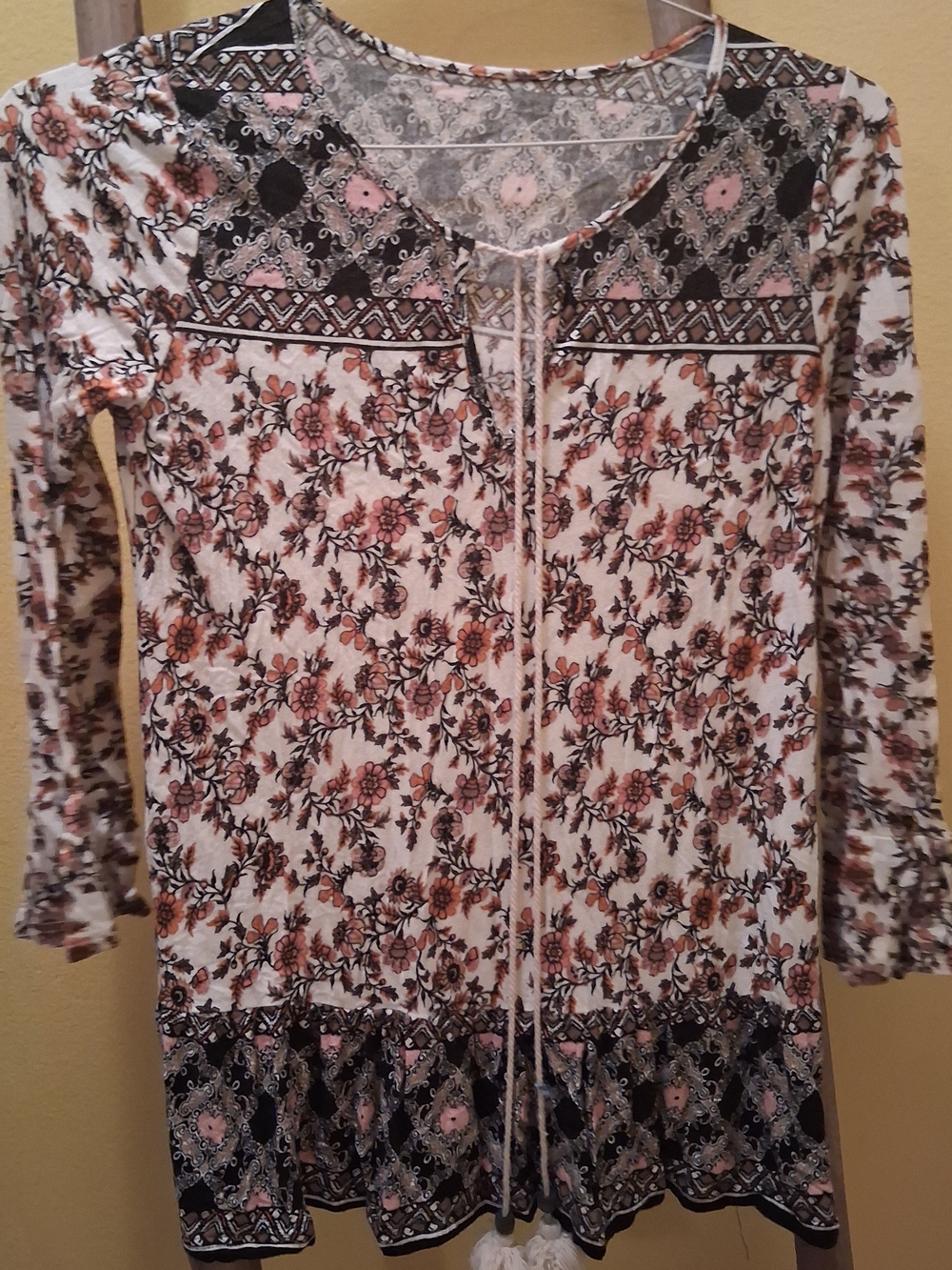 Women's Floral Tie-Front Long Sleeve Top M